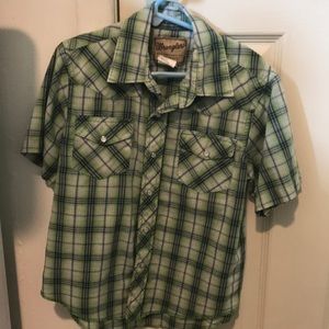 Boys Size M Wrangler Button down